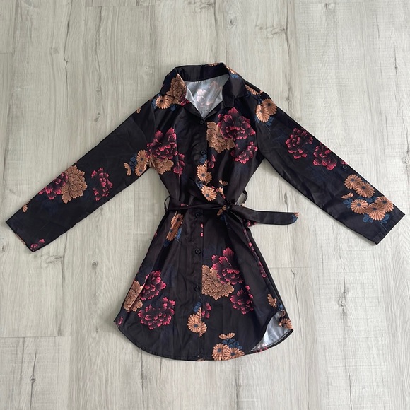 FINAL SALE - Black wrap dress, size small - Picture 3 of 5